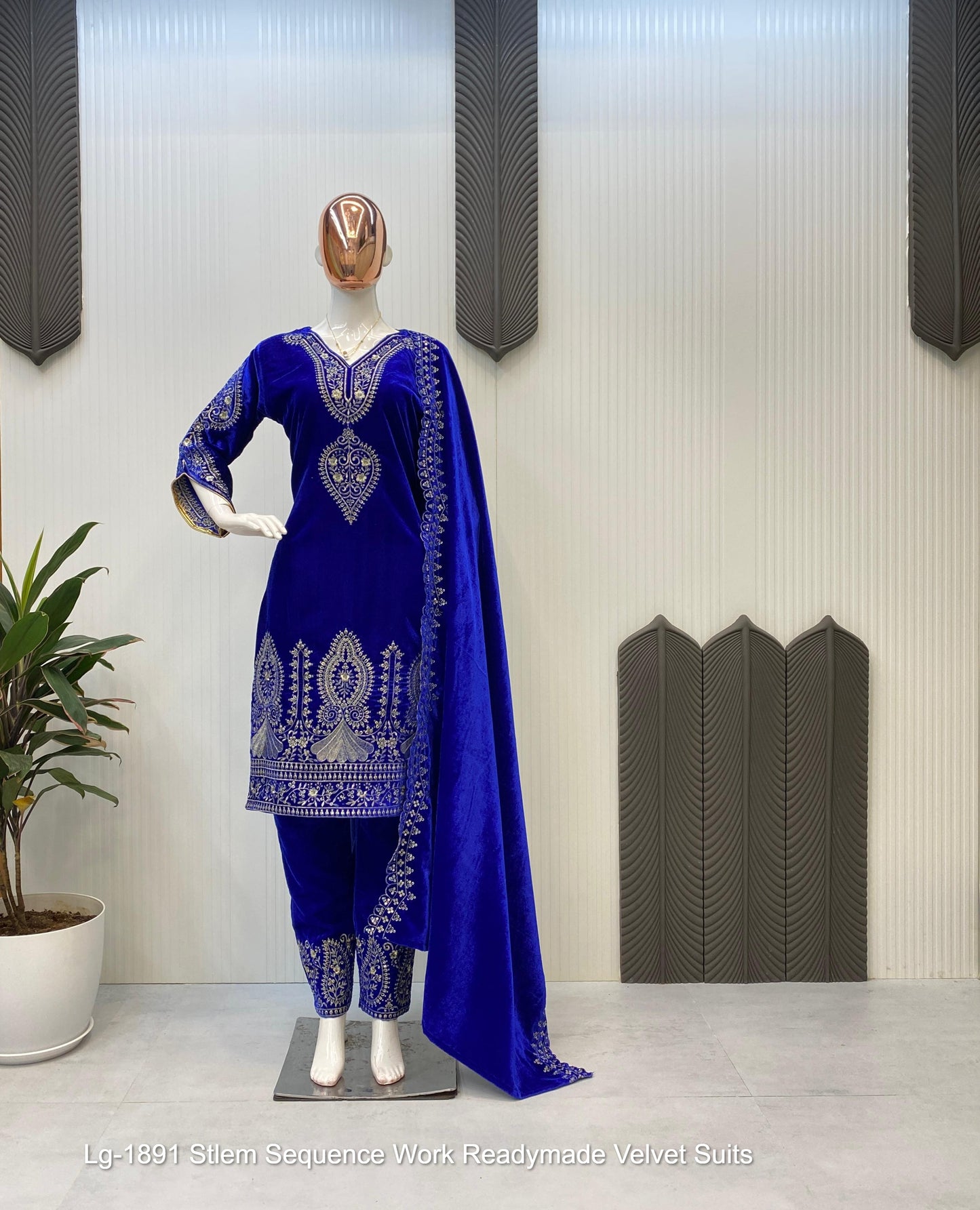Lg-1891 Stlem Sequence Work Readymade Velvet Suits
