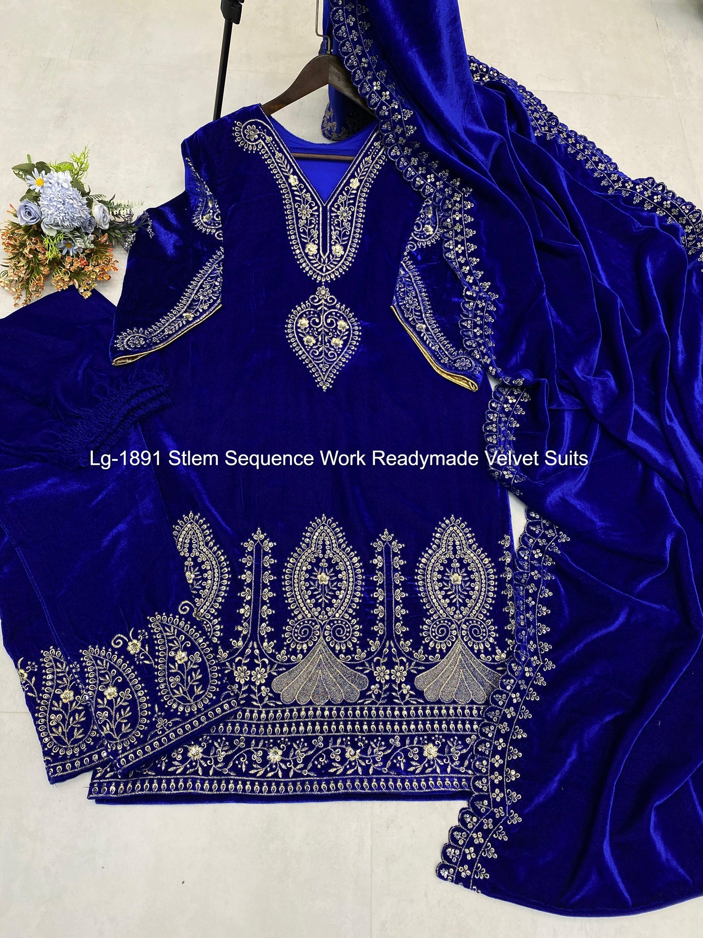 Lg-1891 Stlem Sequence Work Readymade Velvet Suits