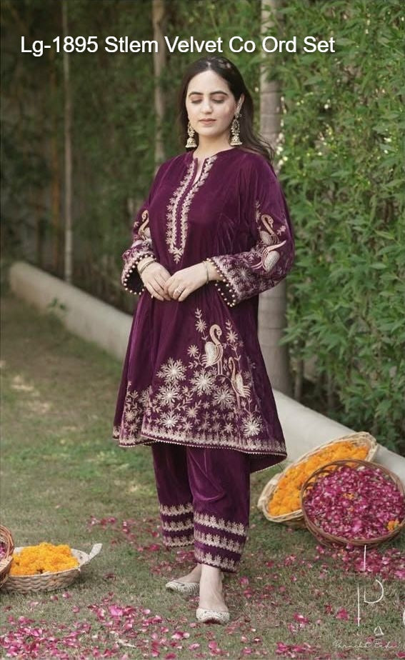 Lg-1895 Stlem Velvet Co Ord Set