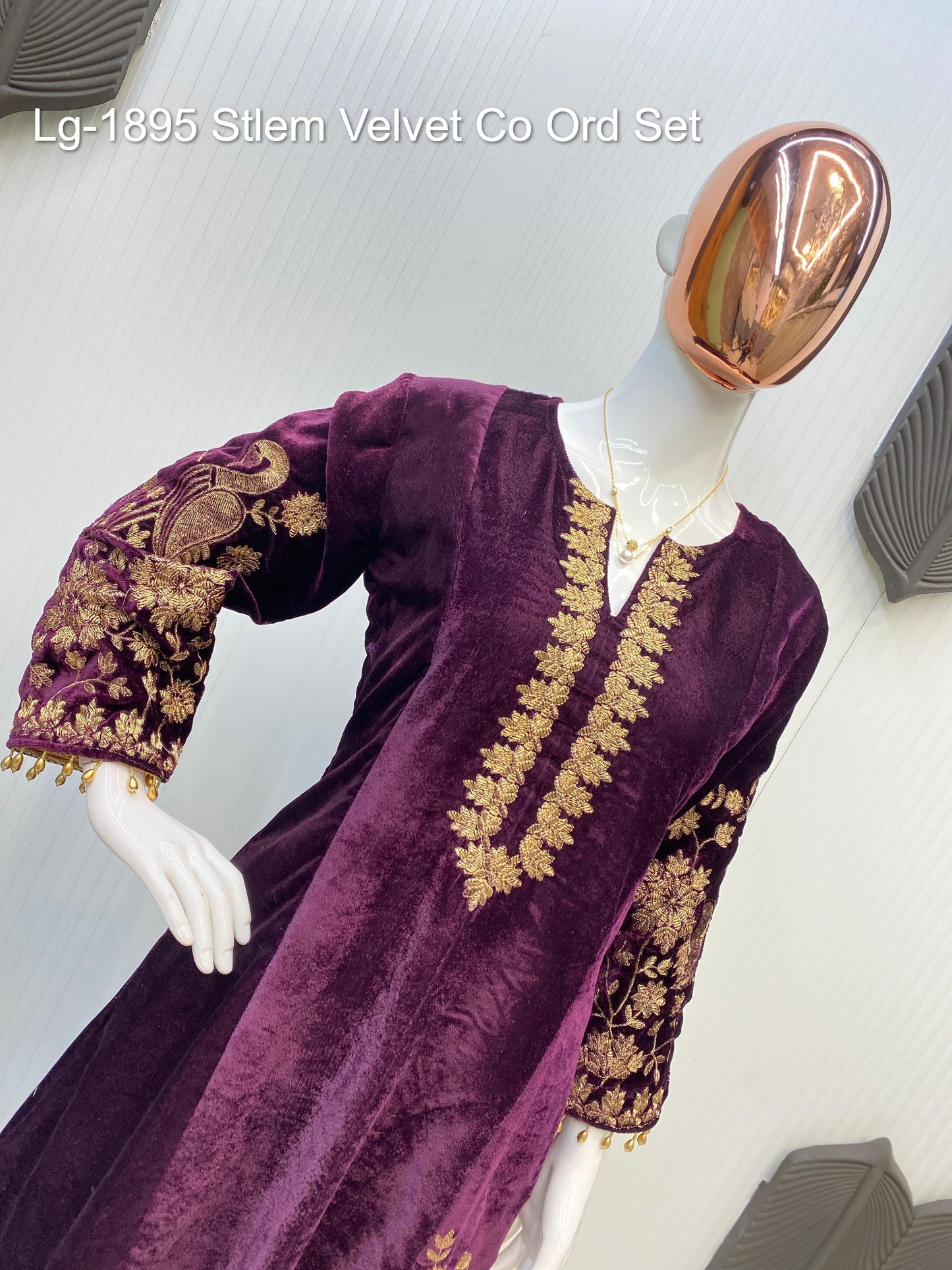Lg-1895 Stlem Velvet Co Ord Set