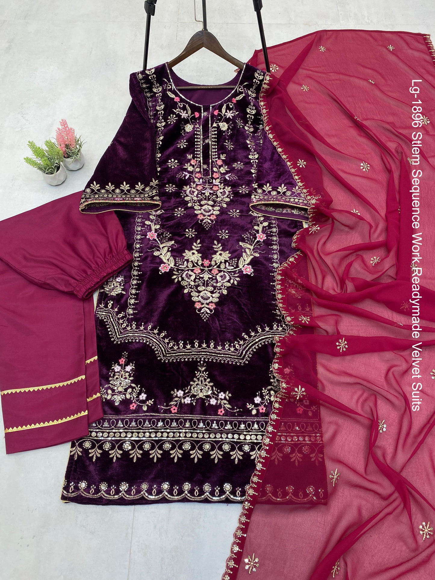 Lg-1896 Stlem Sequence Work Readymade Velvet Suits