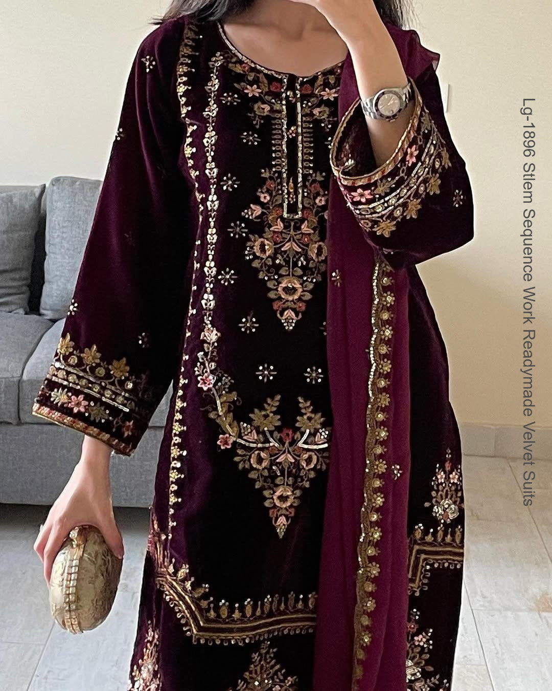 Lg-1896 Stlem Sequence Work Readymade Velvet Suits