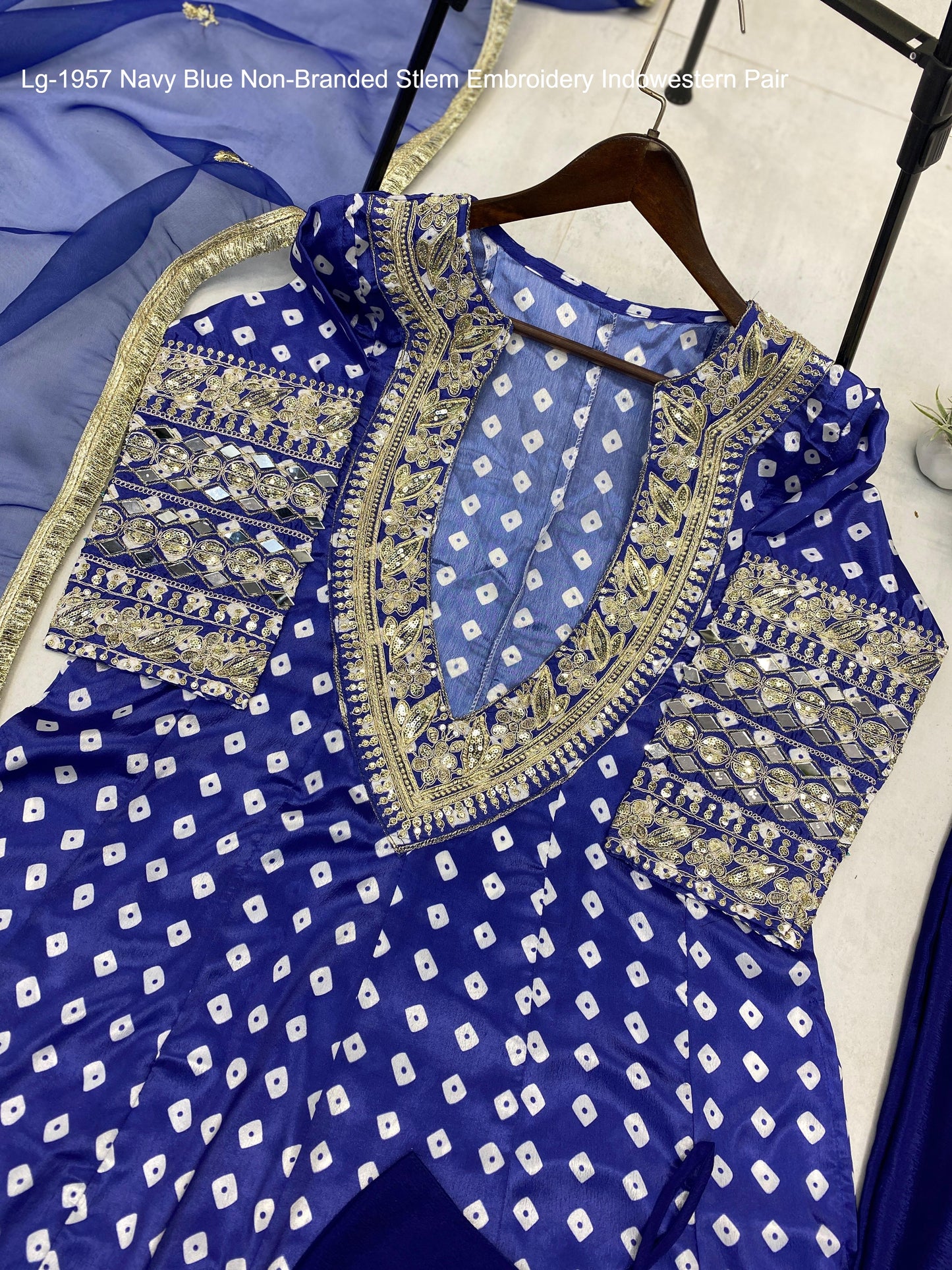 Lg-1957 Navy Blue Non-Branded Stlem Embroidery Indowestern Pair