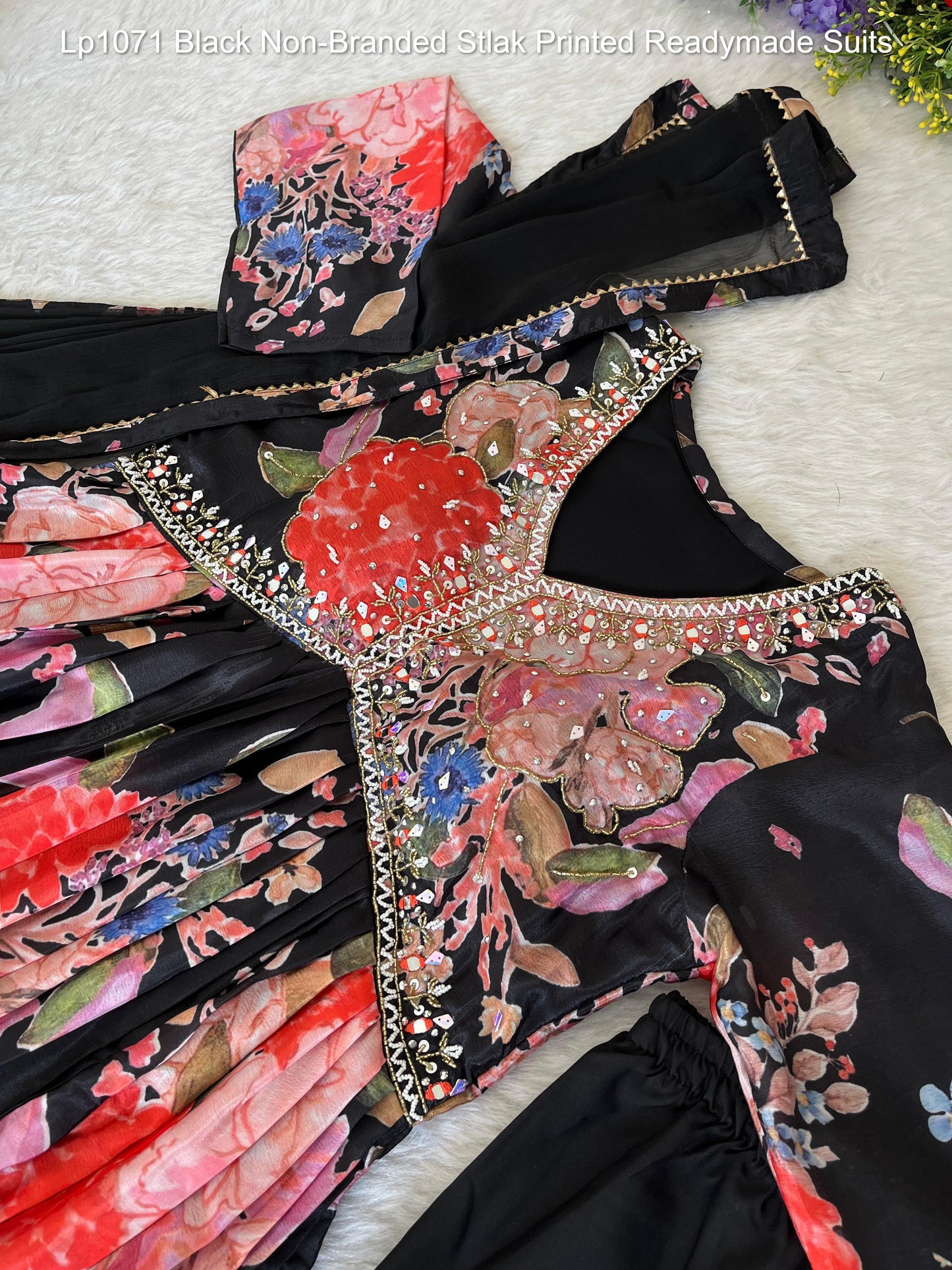 Lp1071 Black Non-Branded Stlak Printed Readymade Suits