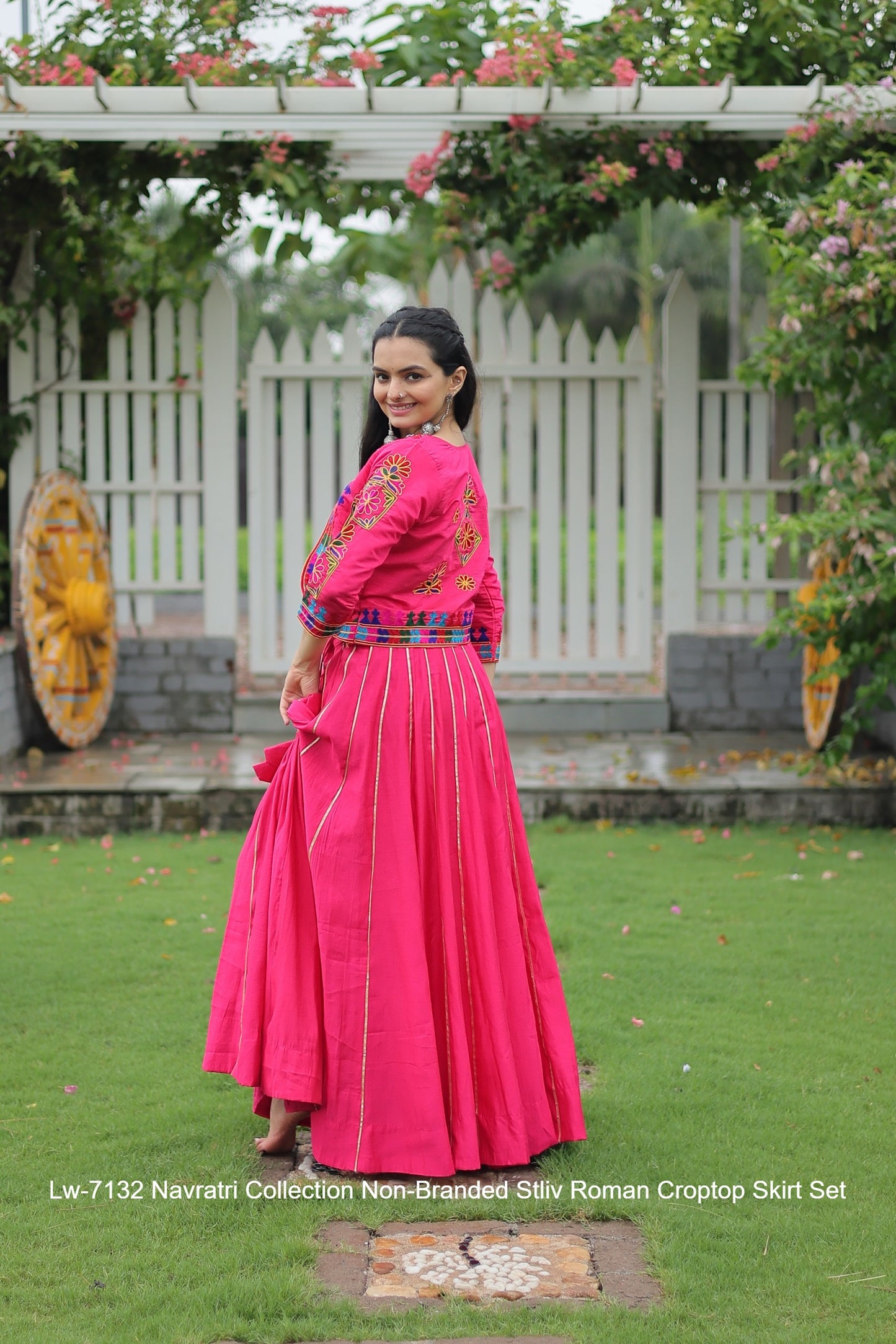 Lw-7132 Navratri Collection Non-Branded Stliv Roman Croptop Skirt Set