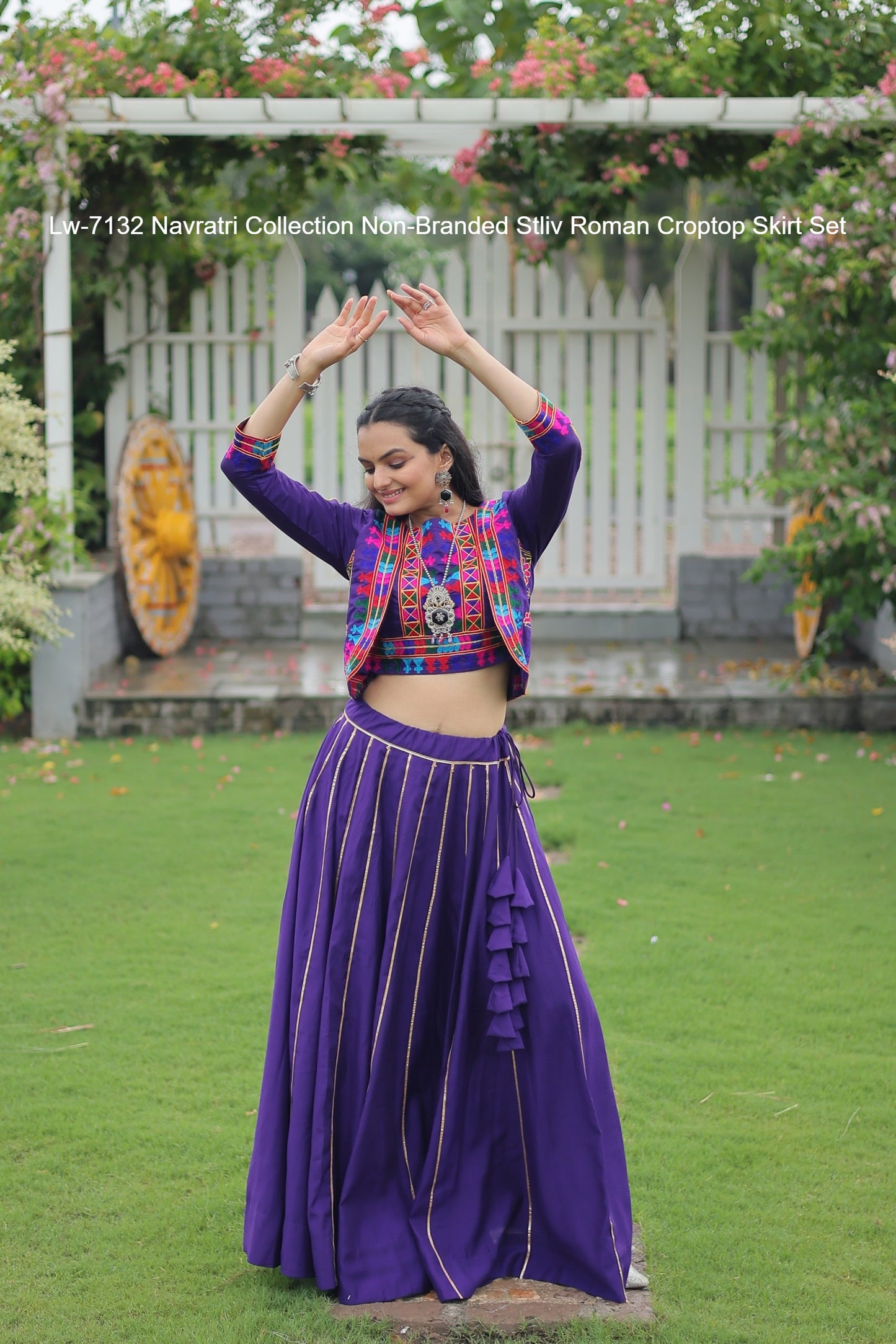 Lw-7132 Navratri Collection Non-Branded Stliv Roman Croptop Skirt Set