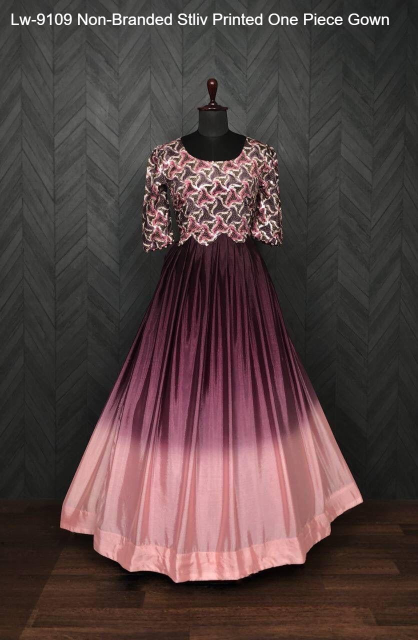 Lw-9109 Non-Branded Stliv Printed One Piece Gown