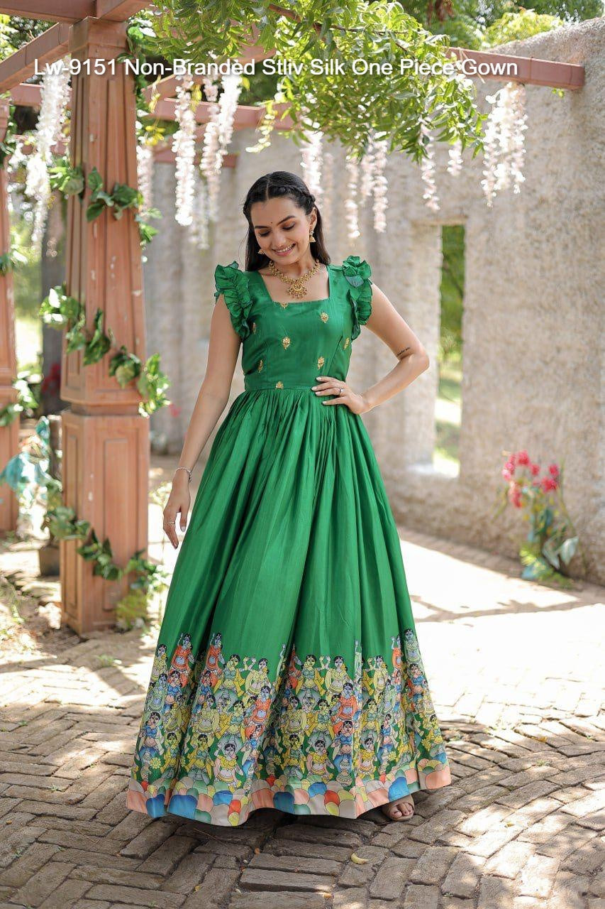 Lw-9151 Non-Branded Stliv Silk One Piece Gown