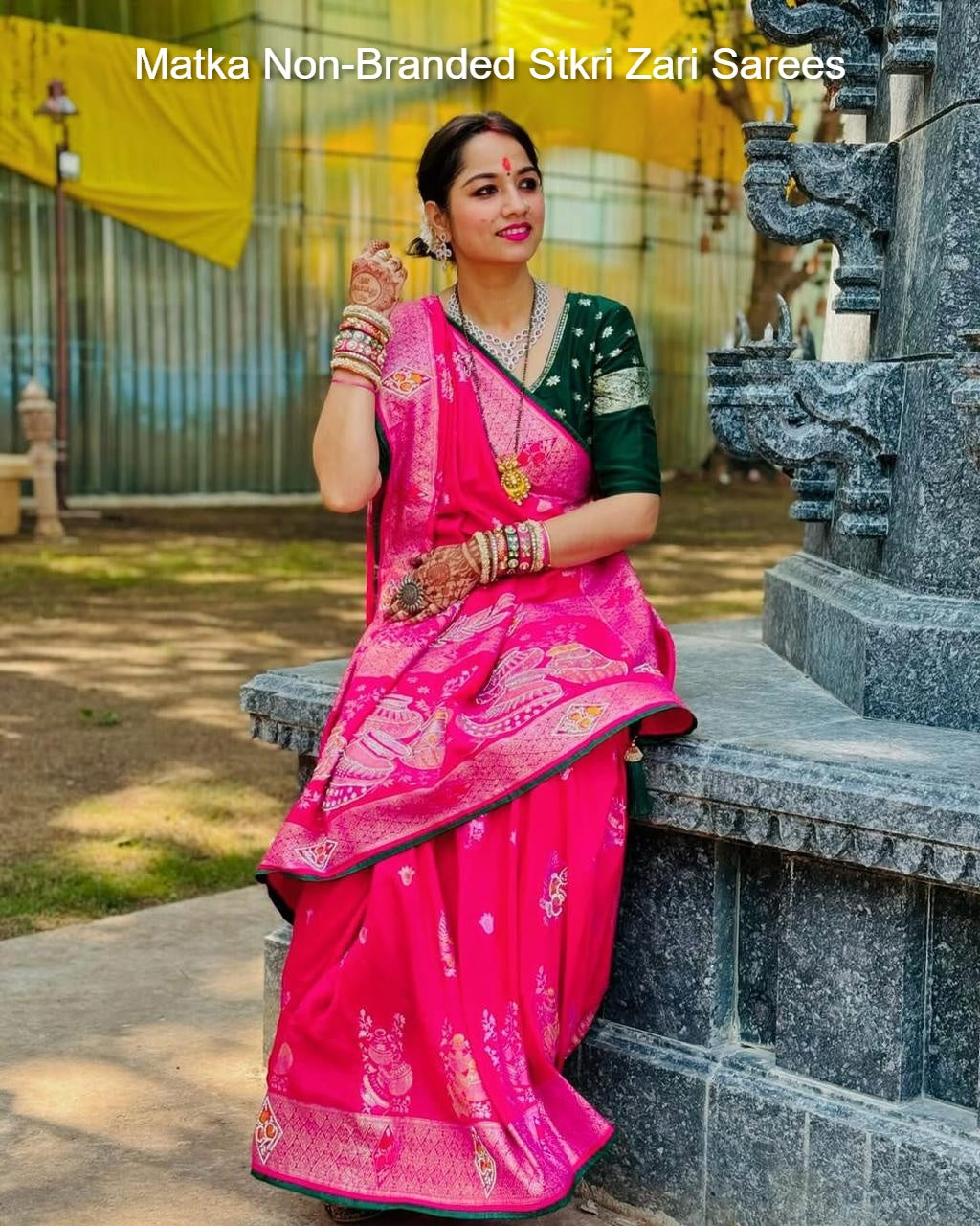 Matka Non-Branded Stkri Zari Sarees