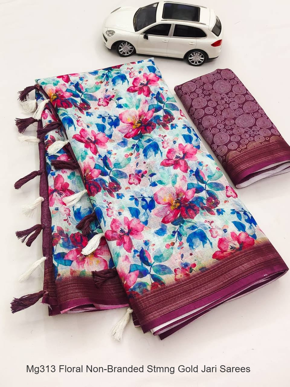 Mg313 Floral Non-Branded Stmng Gold Jari Sarees