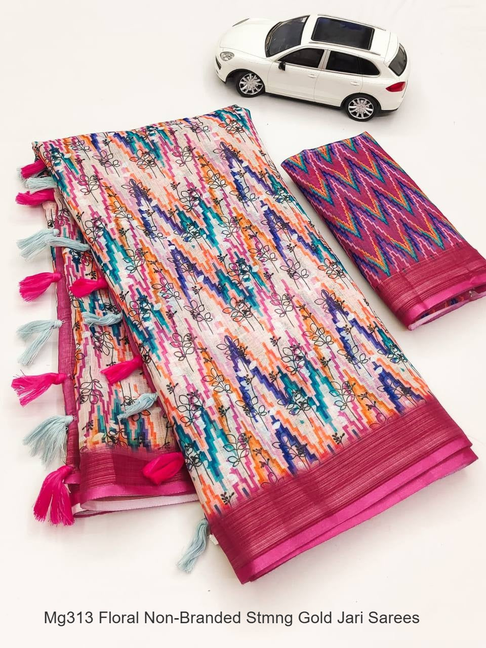 Mg313 Floral Non-Branded Stmng Gold Jari Sarees