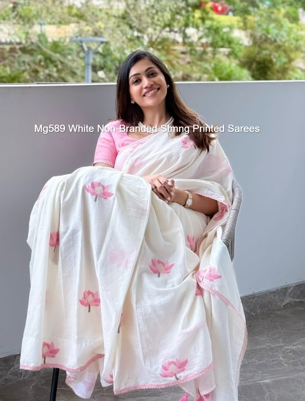 Mg589 White Non-Branded Stmng Printed Sarees