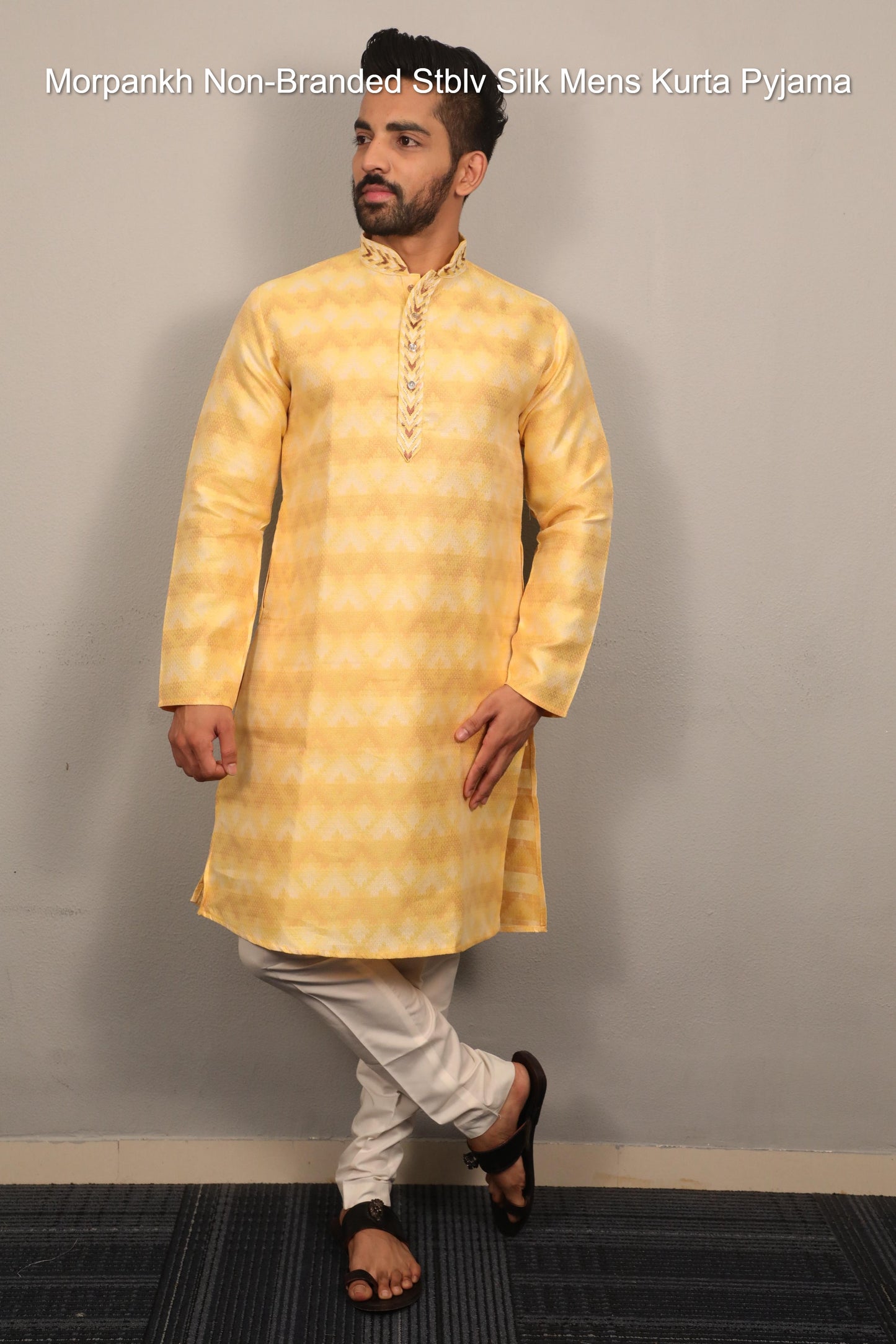 Morpankh Non-Branded Stblv Silk Mens Kurta Pyjama
