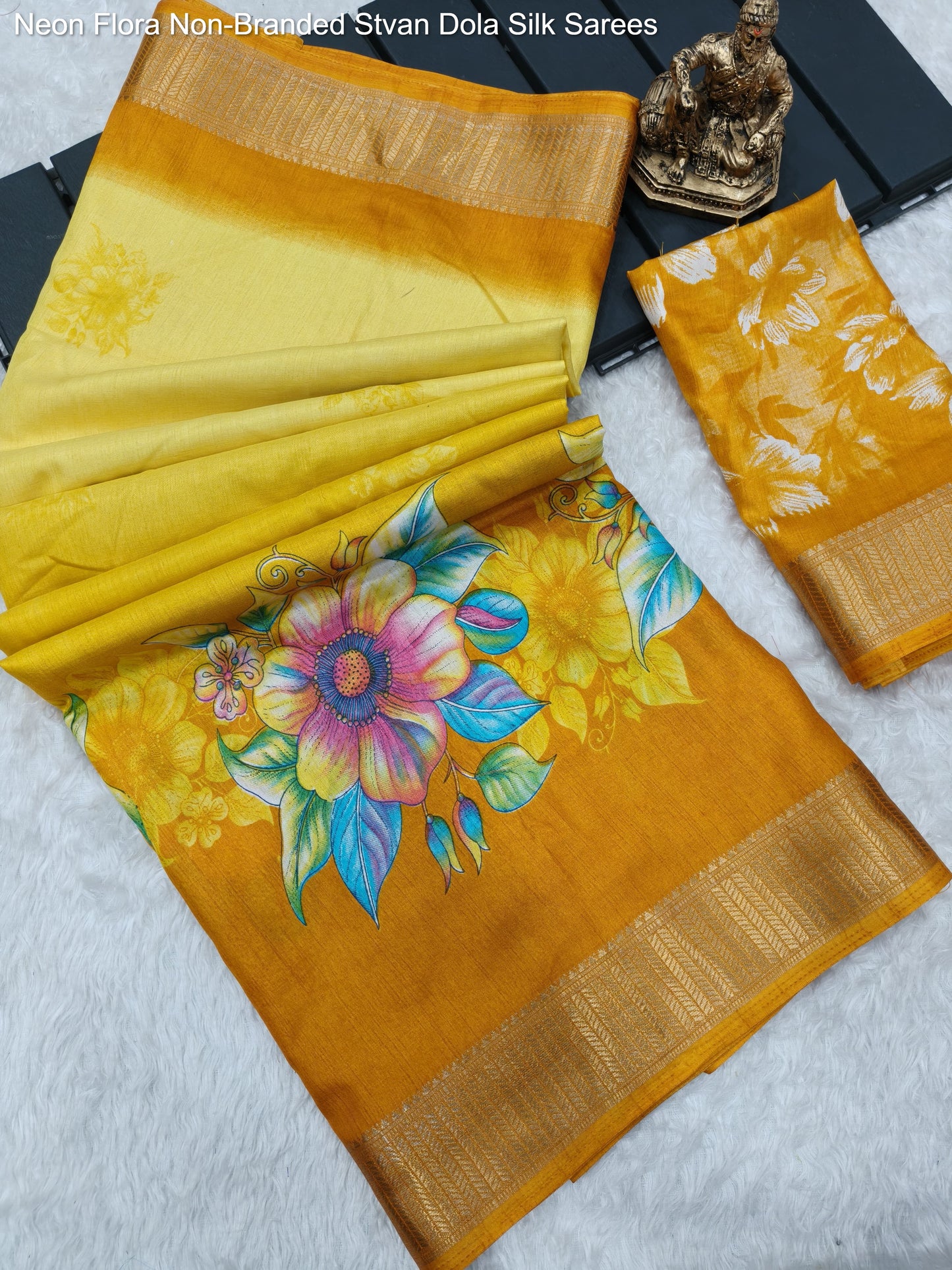 Neon Flora Non-Branded Stvan Dola Silk Sarees