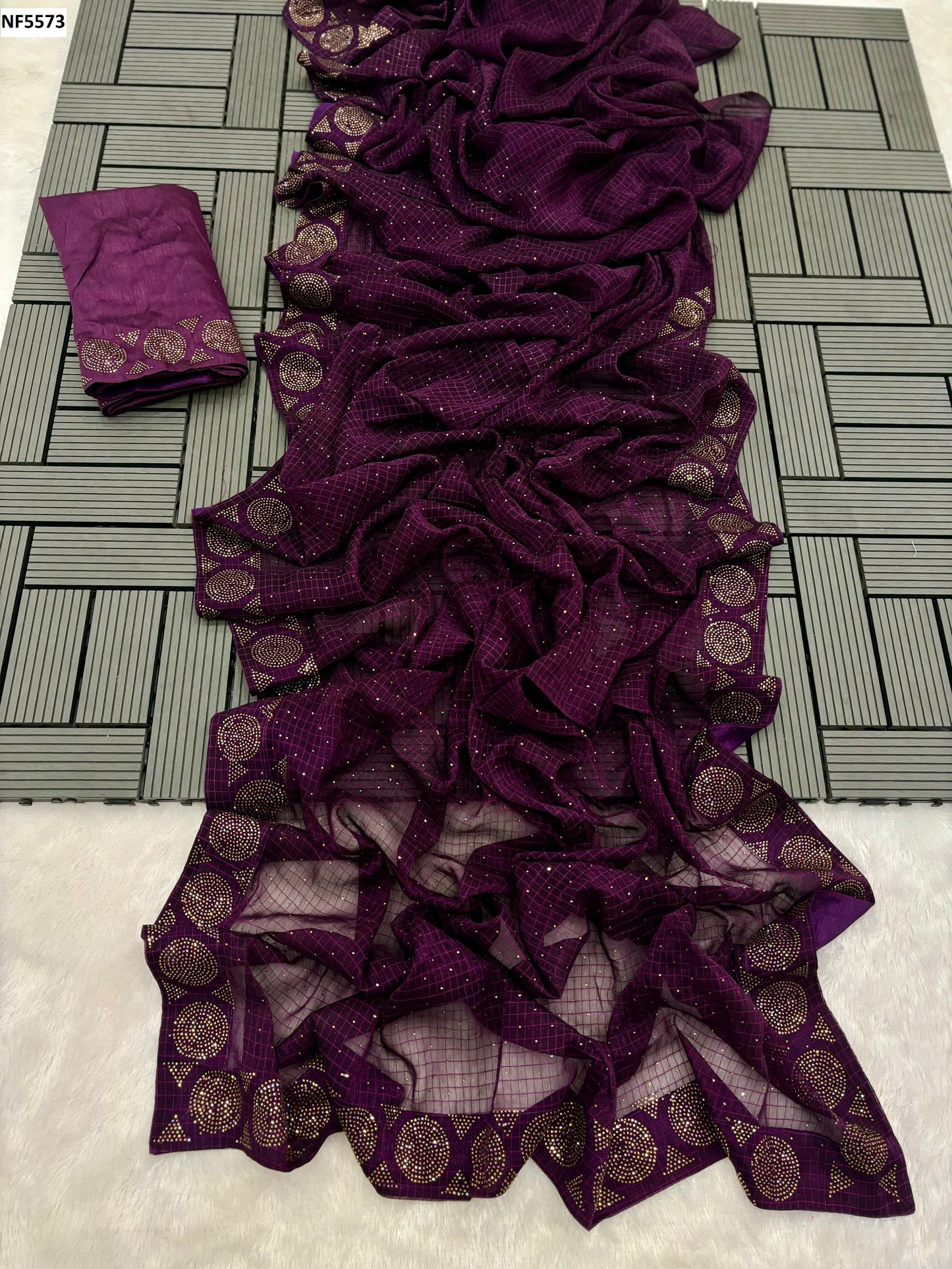 Nf5573 Chex Vmk. Sarees