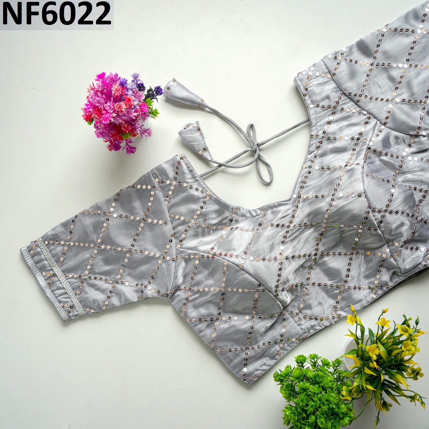 Nf6022 Vmk Sequence Blouse