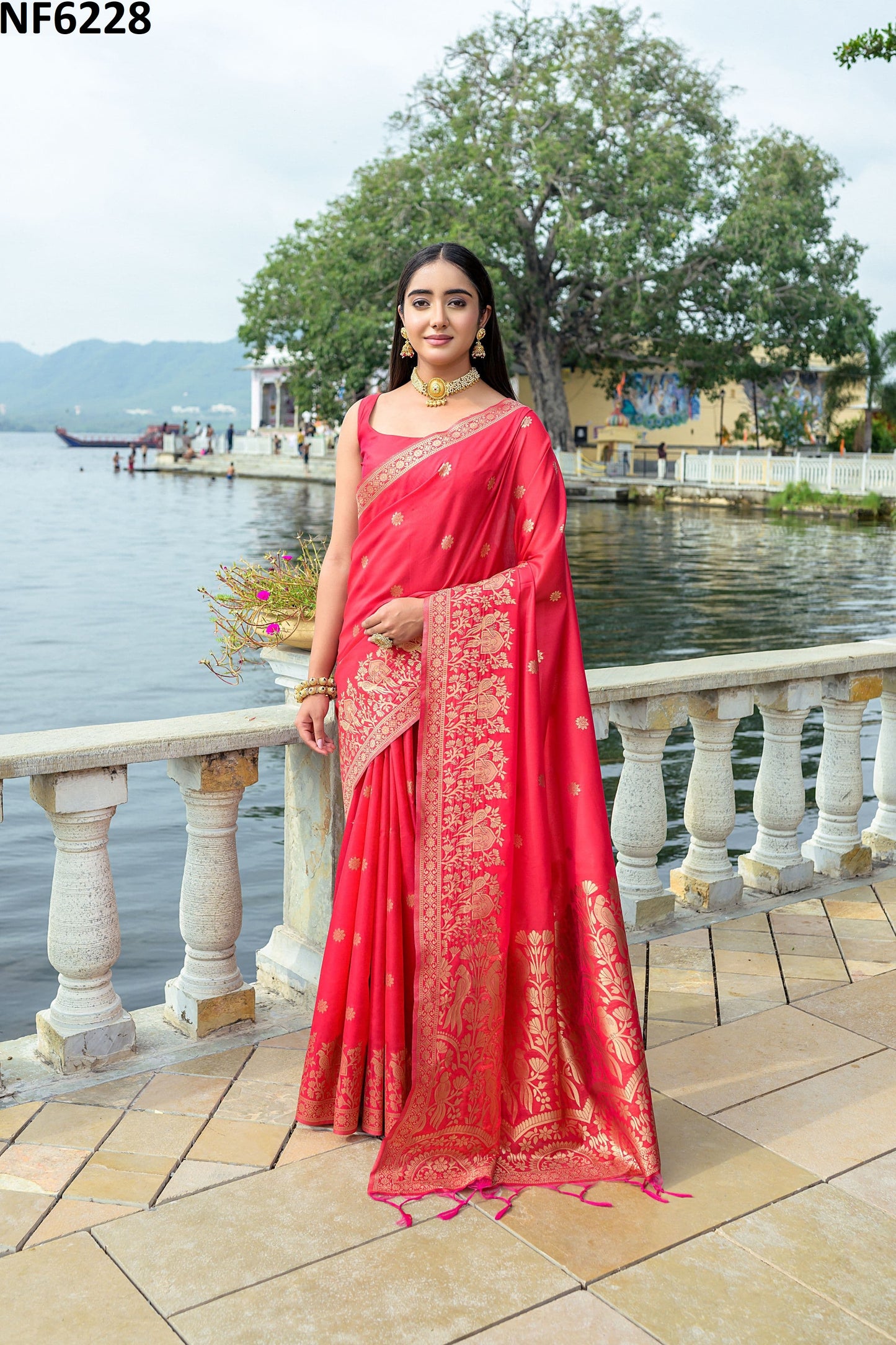 Nf6228 Vmk. Weaving Sarees