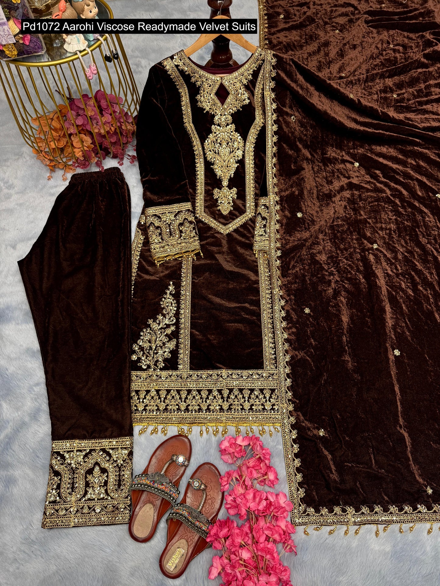 Pd1072 Aarohi Viscose Readymade Velvet Suits