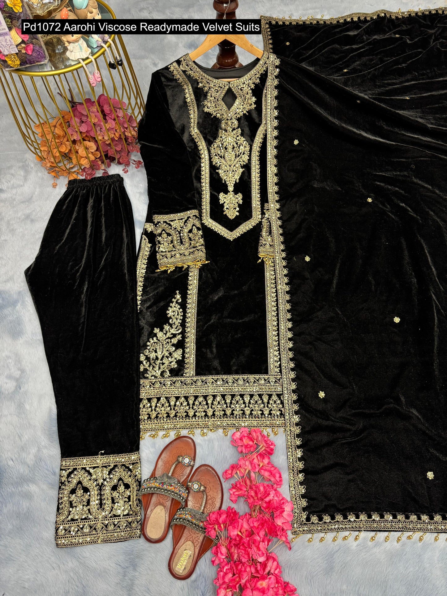 Pd1072 Aarohi Viscose Readymade Velvet Suits