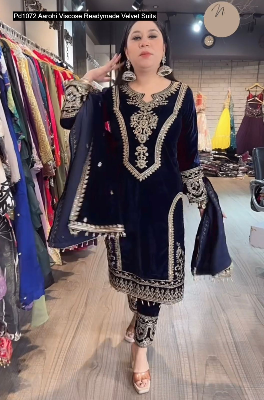 Pd1072 Aarohi Viscose Readymade Velvet Suits