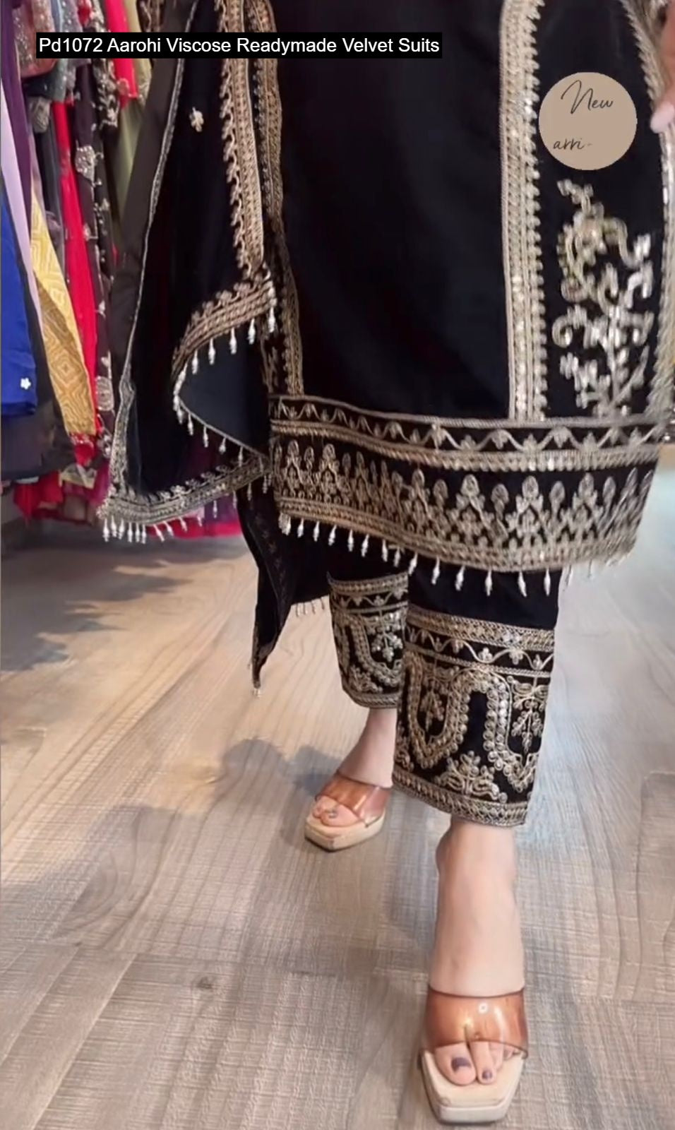 Pd1072 Aarohi Viscose Readymade Velvet Suits