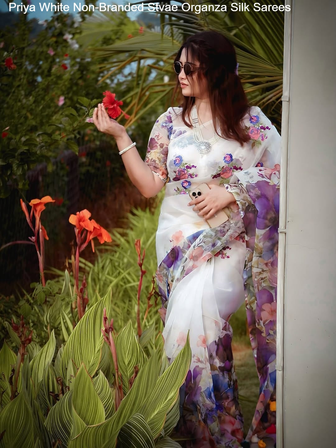 Priya White Non-Branded Stvae Organza Silk Sarees