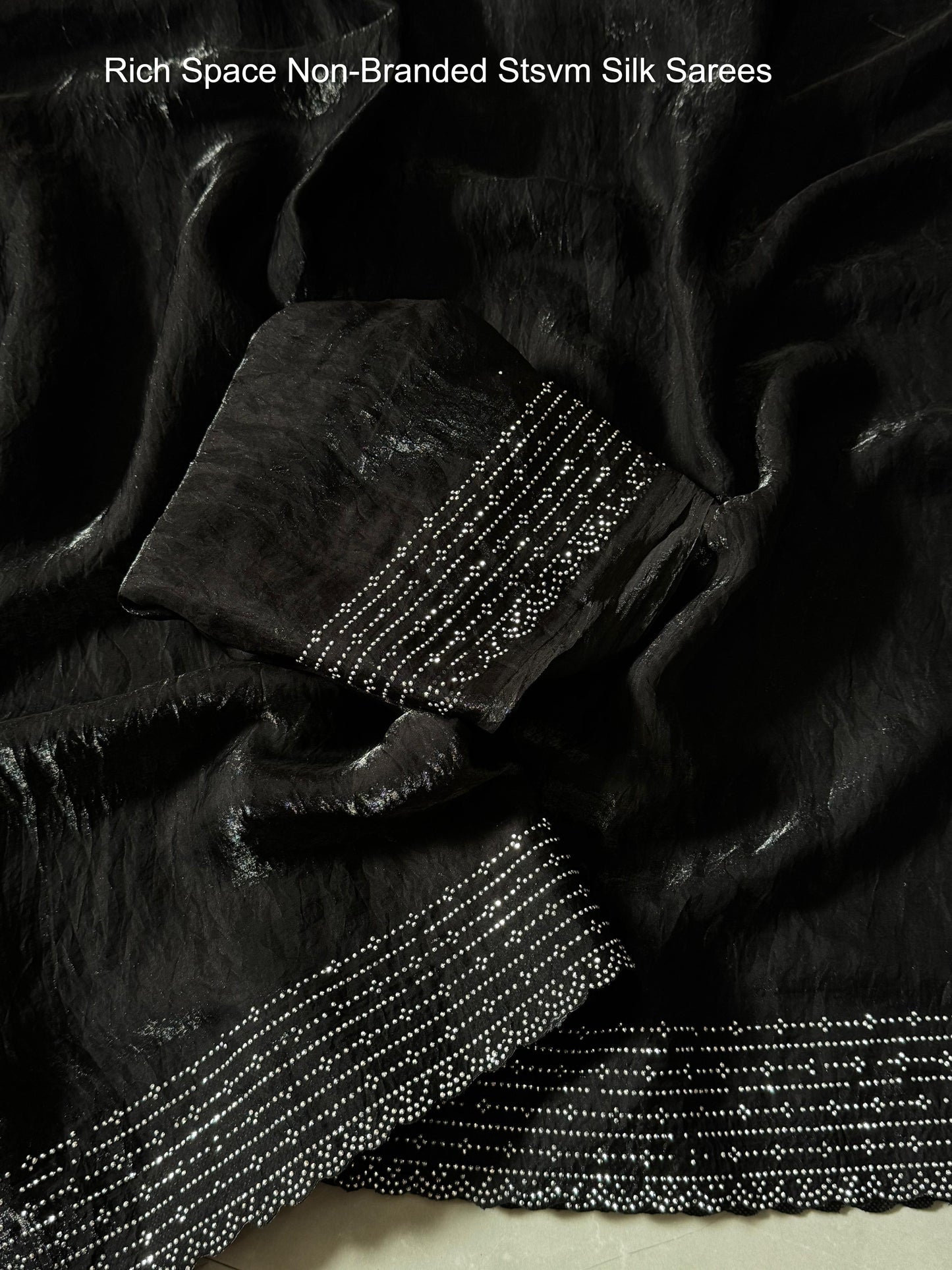 Rich Space Non-Branded Stsvm Silk Sarees
