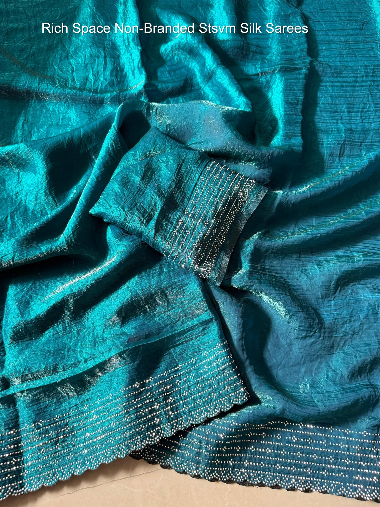 Rich Space Non-Branded Stsvm Silk Sarees