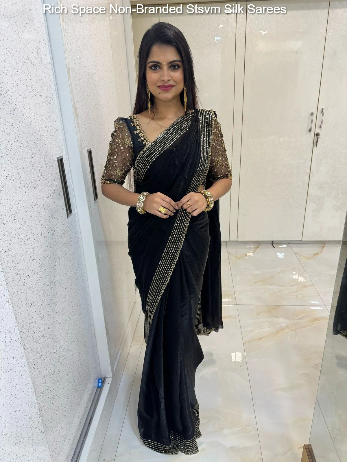 Rich Space Non-Branded Stsvm Silk Sarees