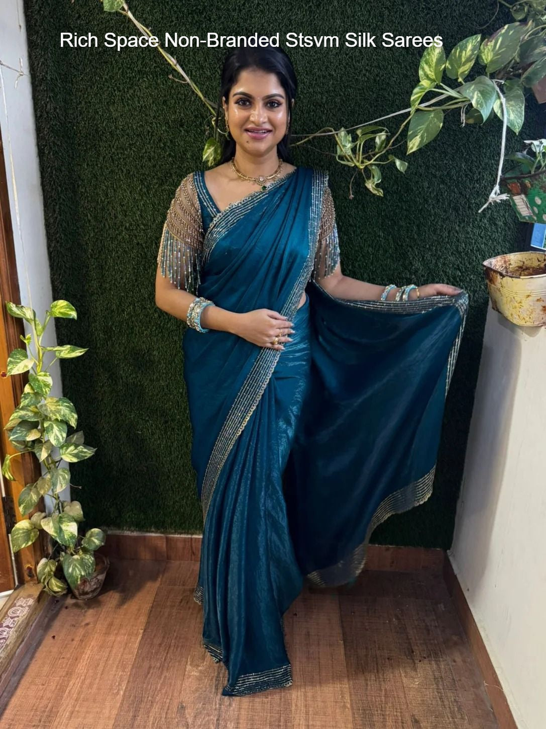 Rich Space Non-Branded Stsvm Silk Sarees