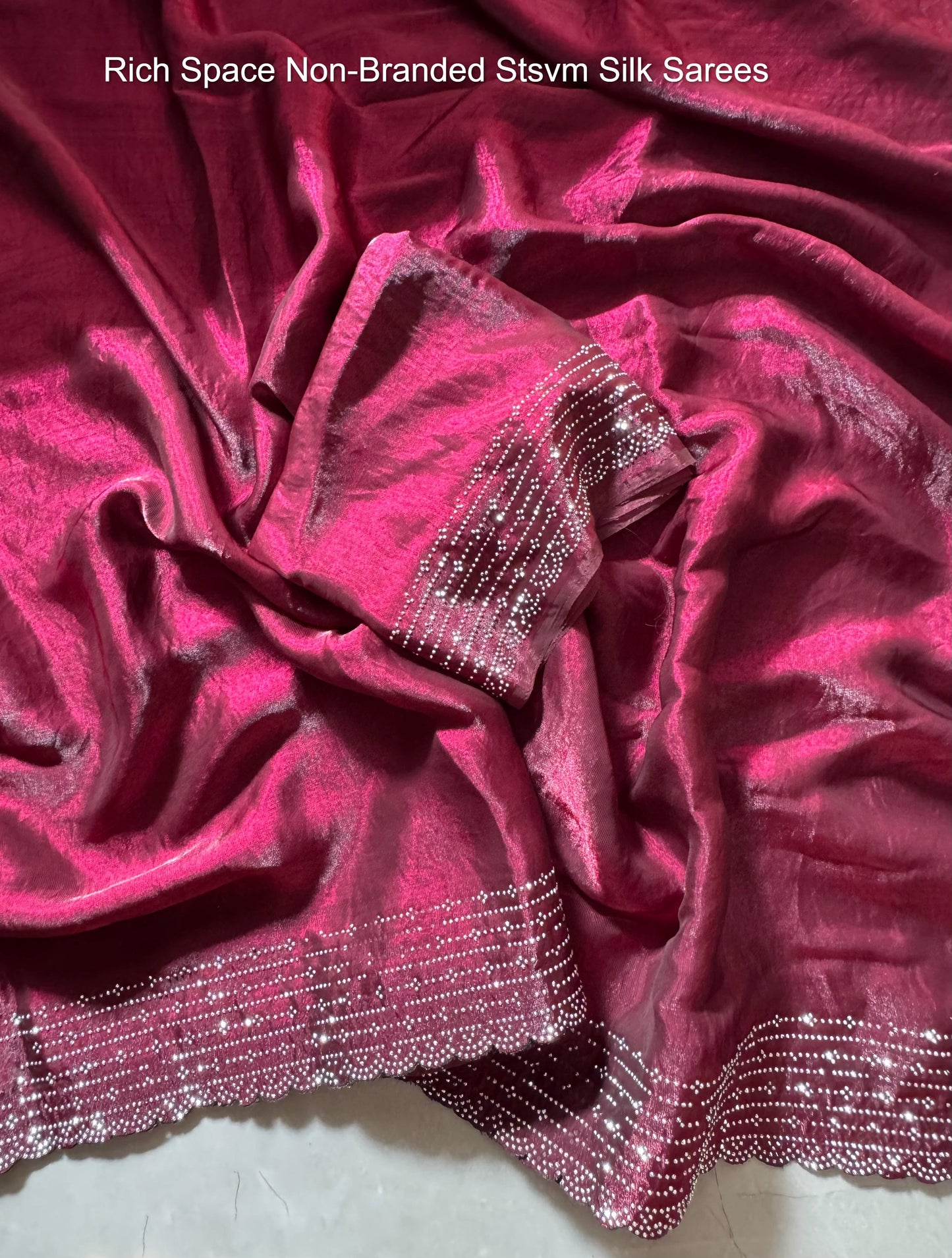 Rich Space Non-Branded Stsvm Silk Sarees