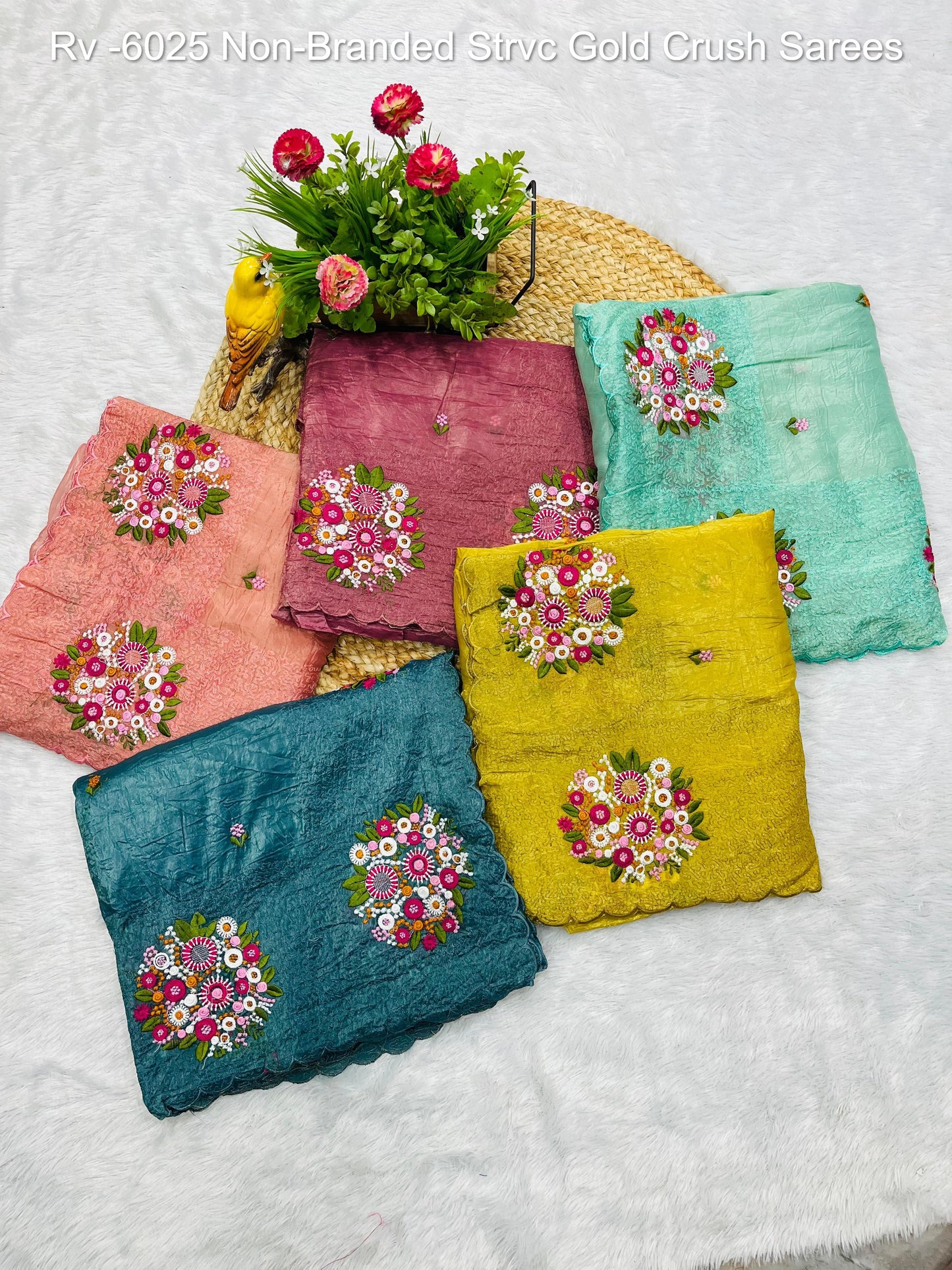 Rv -6025 Non-Branded Strvc Gold Crush Sarees