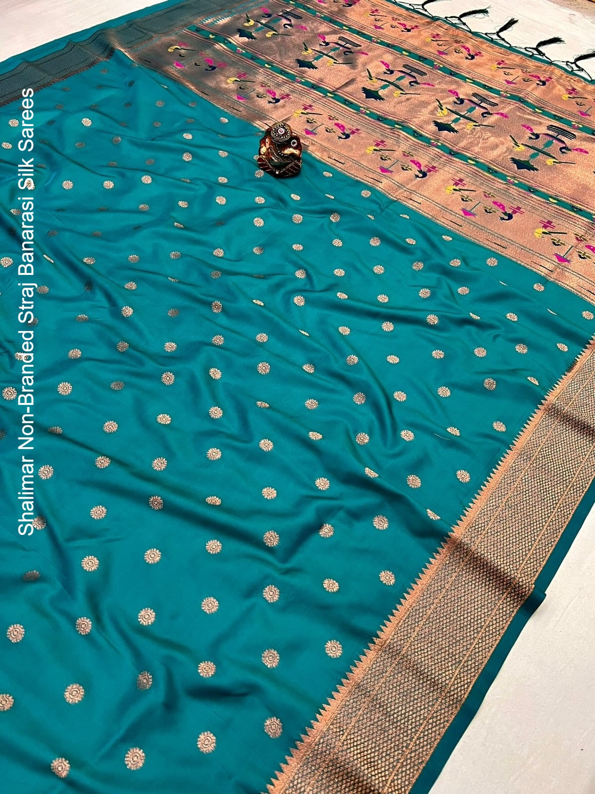 Shalimar Non-Branded Straj Banarasi Silk Sarees