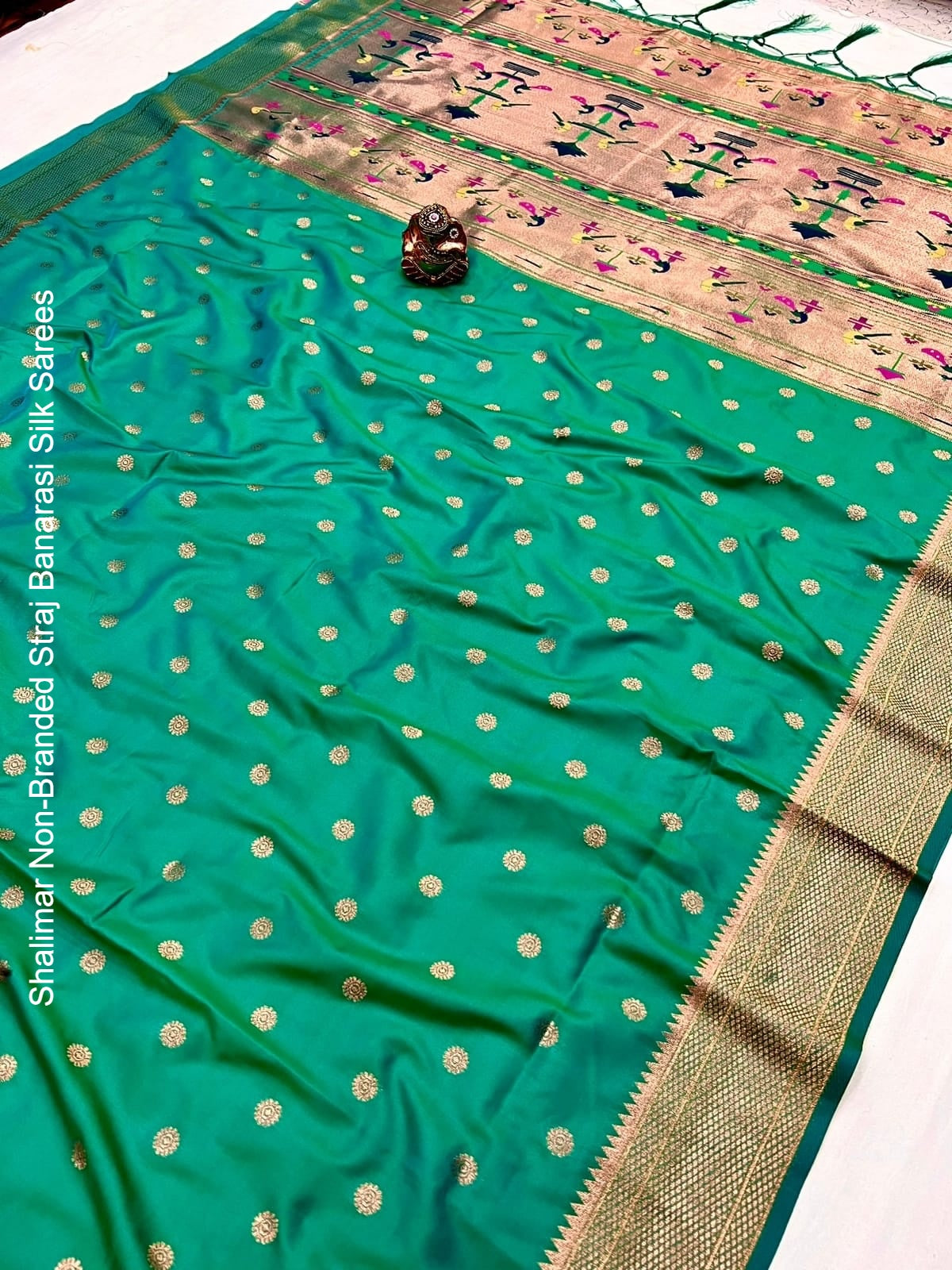 Shalimar Non-Branded Straj Banarasi Silk Sarees