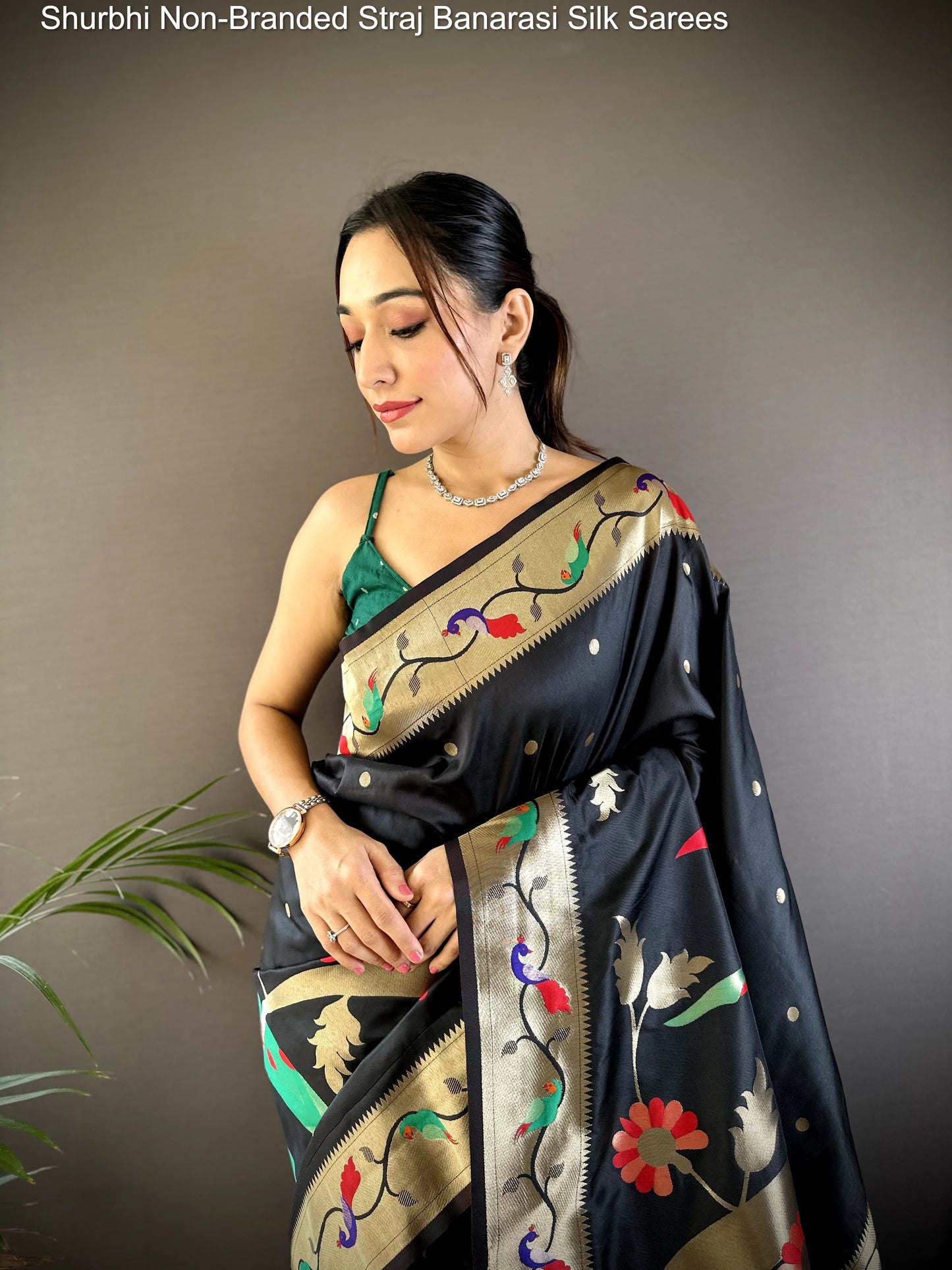 Shurbhi Non-Branded Straj Banarasi Silk Sarees