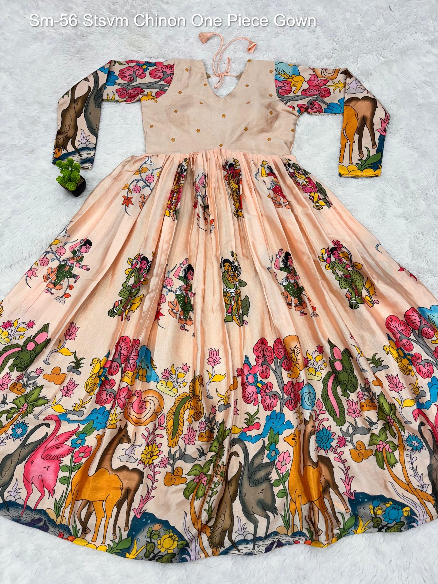 Sm-56 Stsvm Chinon One Piece Gown