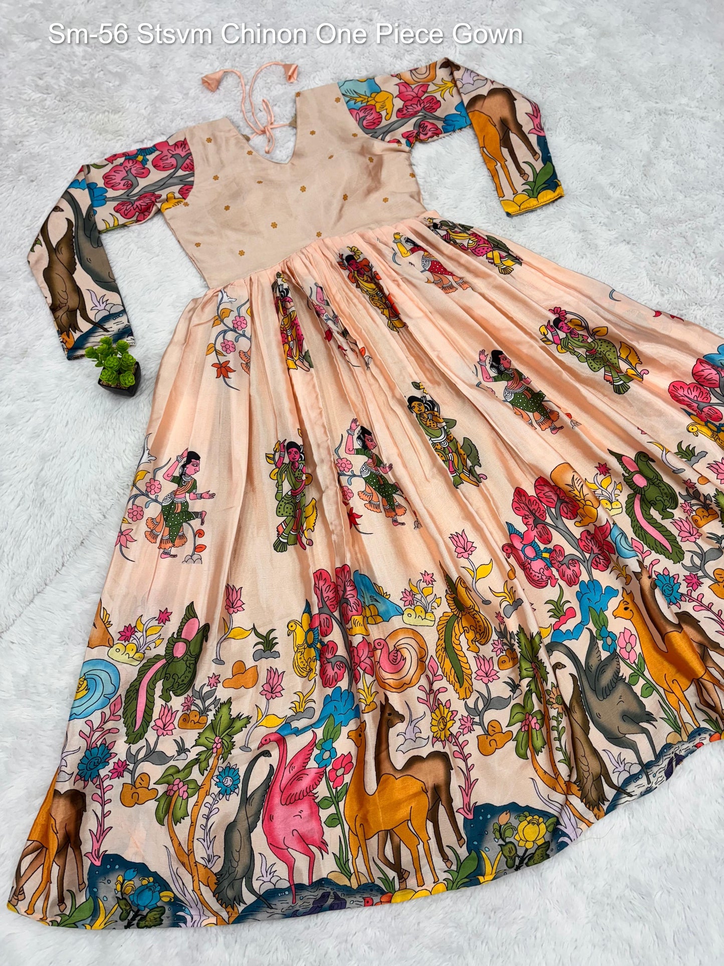 Sm-56 Stsvm Chinon One Piece Gown