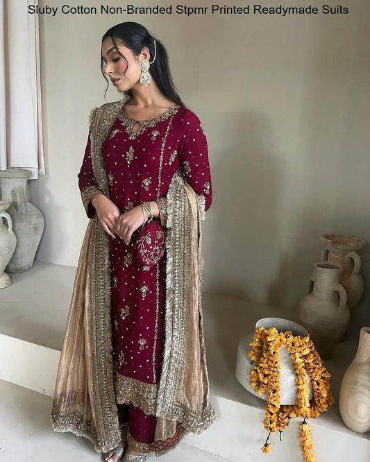 Sr-1665 Red Non-Branded Sthari Embroidery Pakistani Readymade Suits