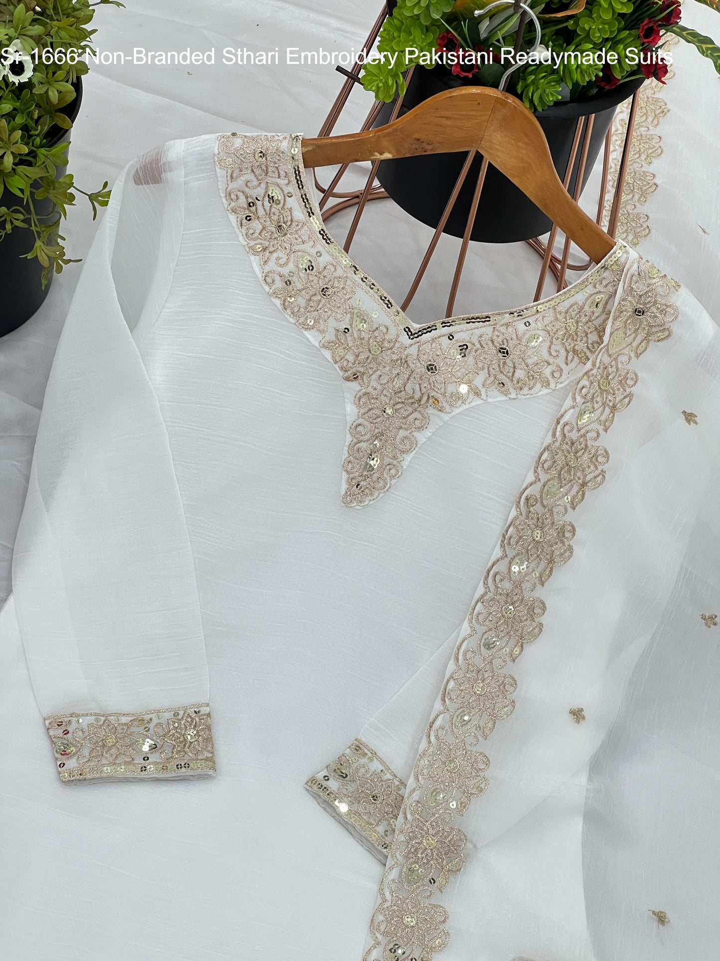 Sr-1666 White Non-Branded Sthari Embroidery Pakistani Readymade Suits