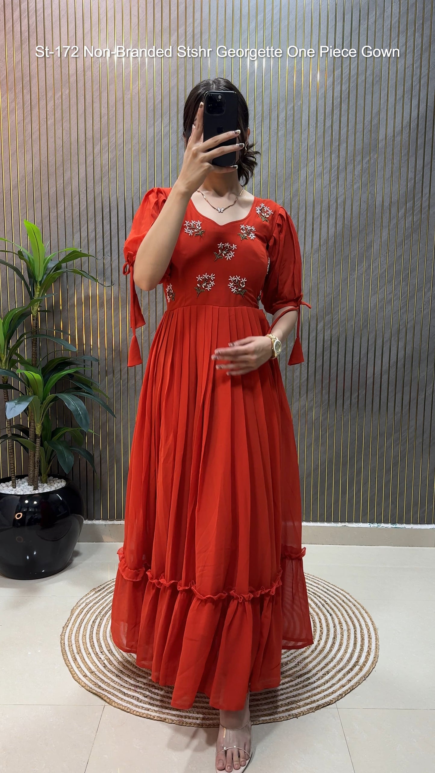 St-172 Non-Branded Stshr Georgette One Piece Gown