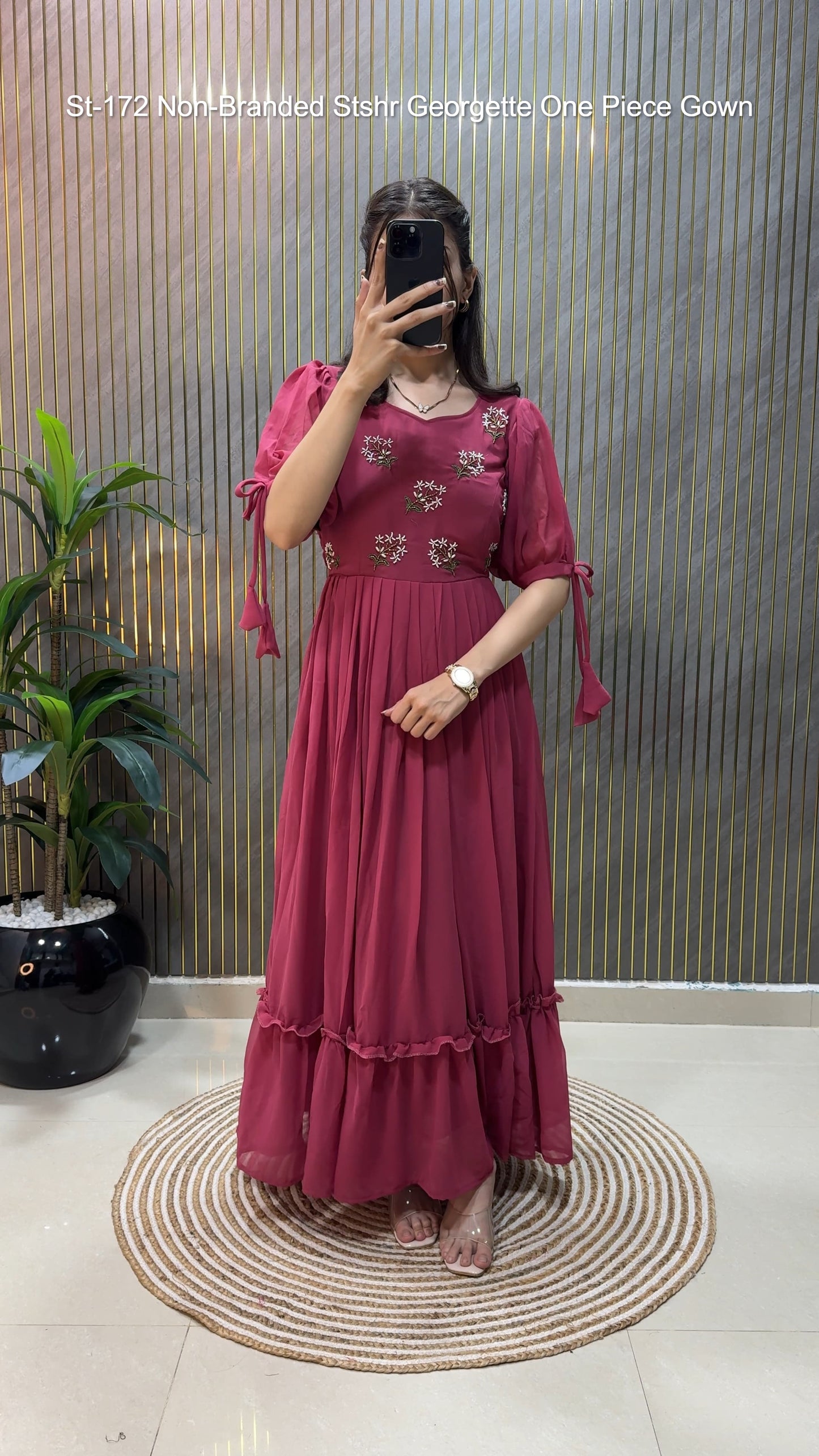 St-172 Non-Branded Stshr Georgette One Piece Gown