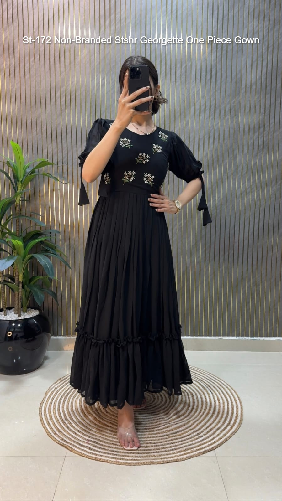 St-172 Non-Branded Stshr Georgette One Piece Gown