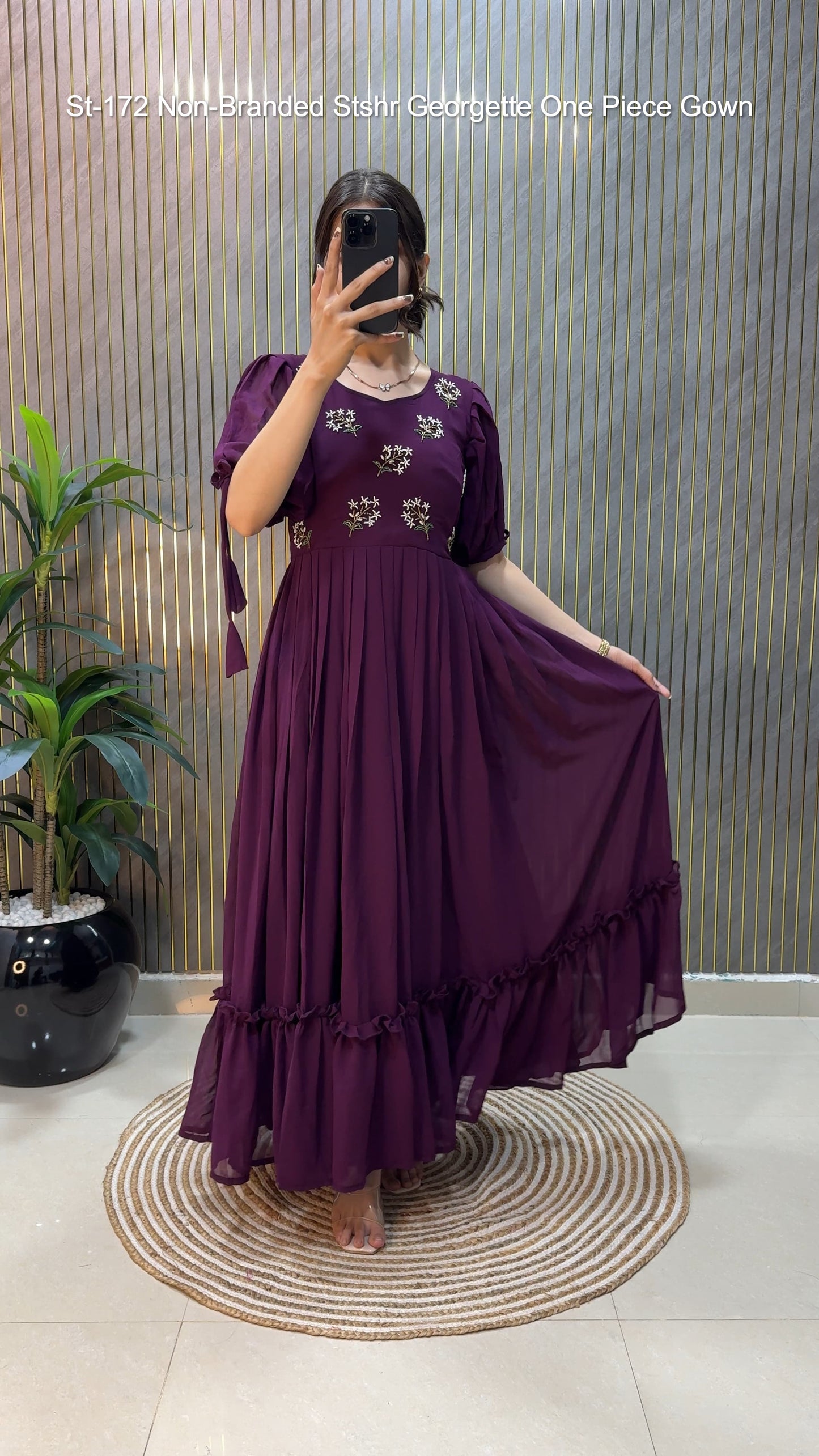 St-172 Non-Branded Stshr Georgette One Piece Gown