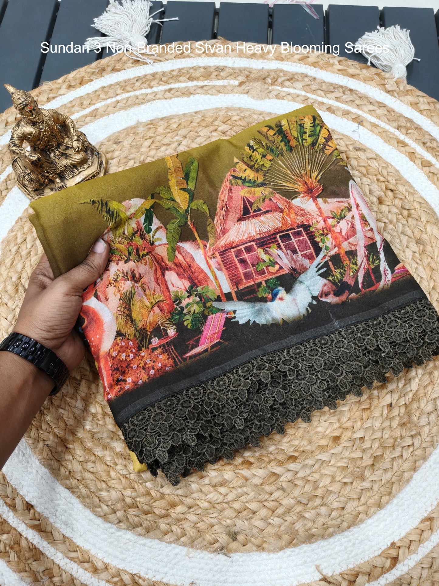 Sundari 3 Non-Branded Stvan Heavy Blooming Sarees