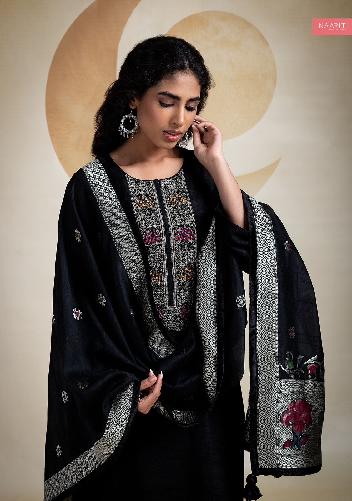 Suqrit Naariti Neck Work Unstitched Suits