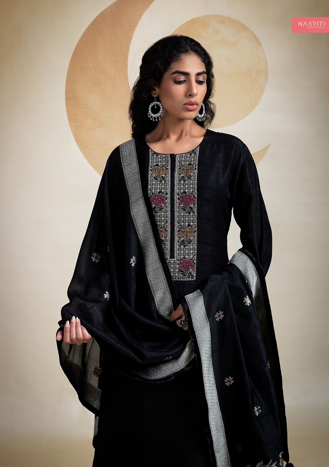 Suqrit Naariti Neck Work Unstitched Suits