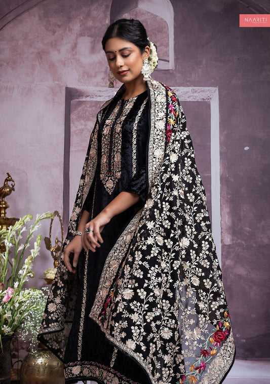 Vasara 1985 Naariti Hand Work Velvet Suits