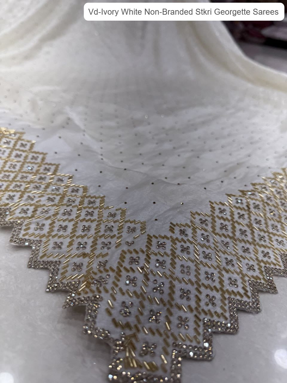 Vd-Ivory White Non-Branded Stkri Georgette Sarees