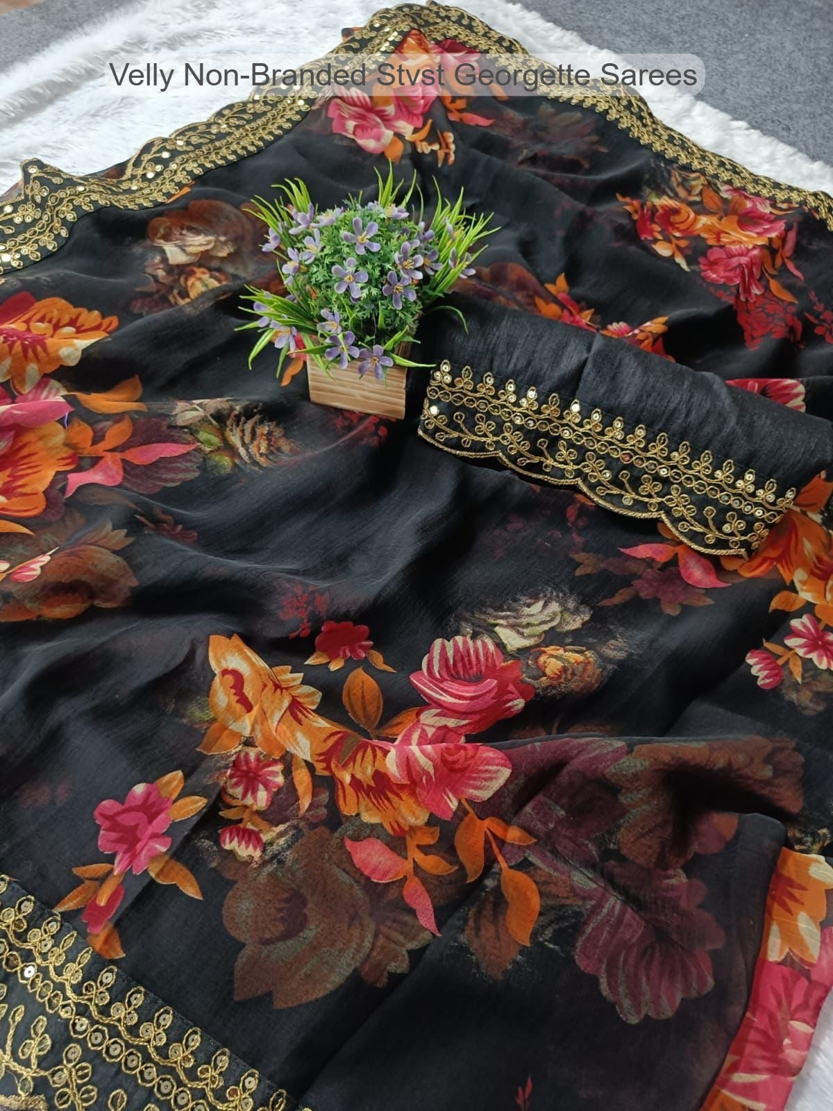 Velly Non-Branded Stvst Georgette Sarees