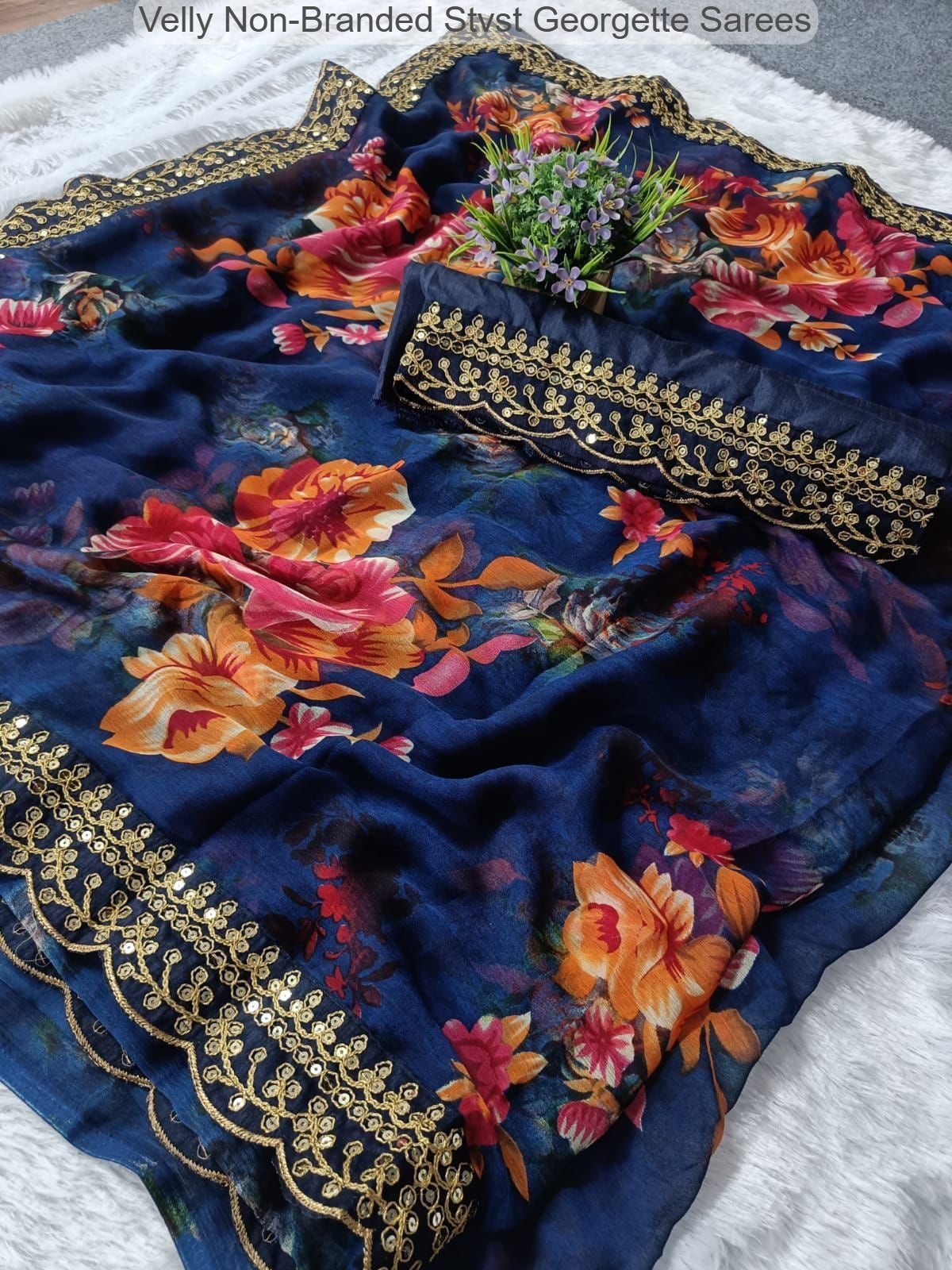 Velly Non-Branded Stvst Georgette Sarees